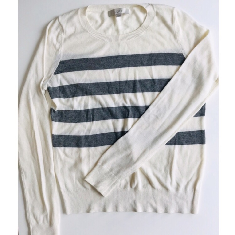 Loft cream and gray sweater